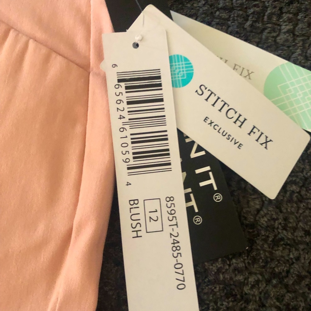 Brand new peach snap button capri’s tag still on them